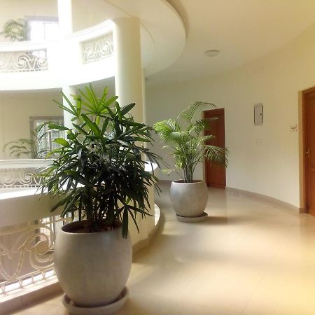 La Grace Integral Retreat Hotel Puduccseri Kültér fotó
