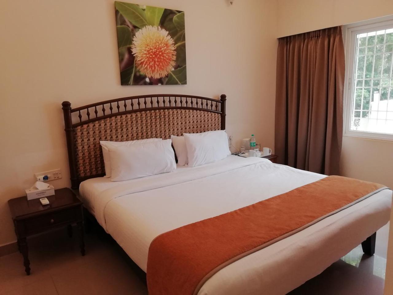 La Grace Integral Retreat Hotel Puduccseri Kültér fotó