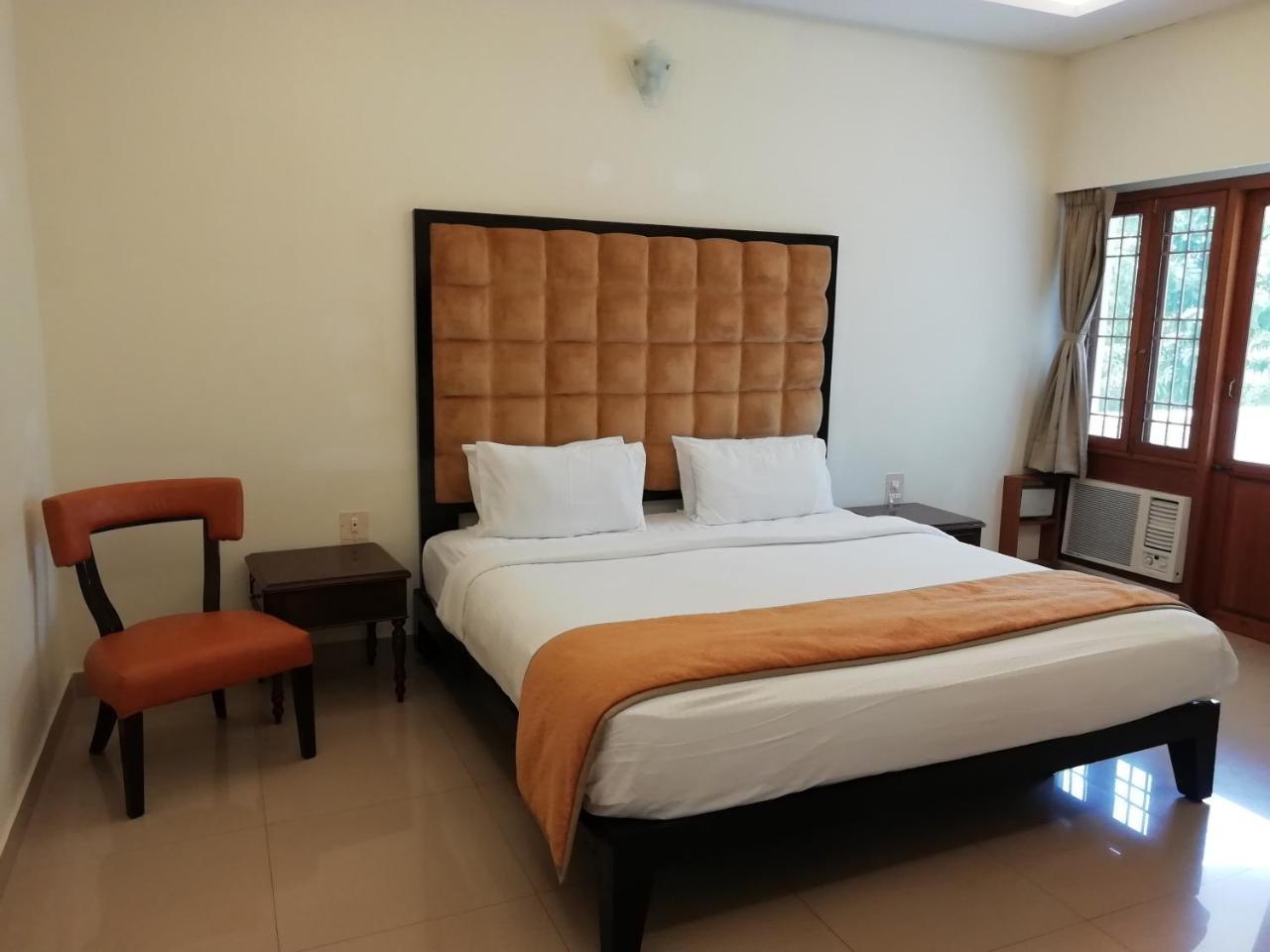 La Grace Integral Retreat Hotel Puduccseri Kültér fotó