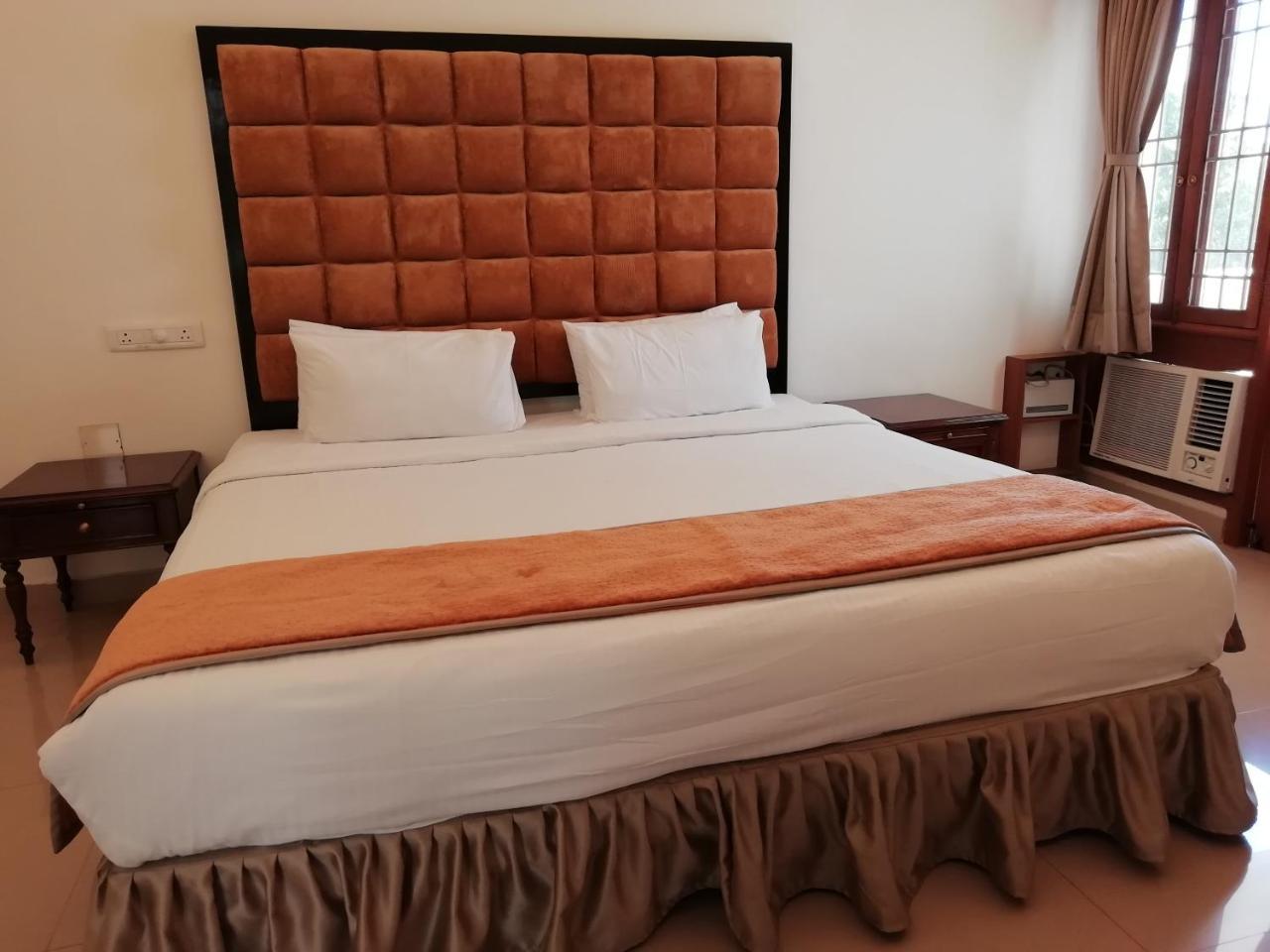 La Grace Integral Retreat Hotel Puduccseri Szoba fotó